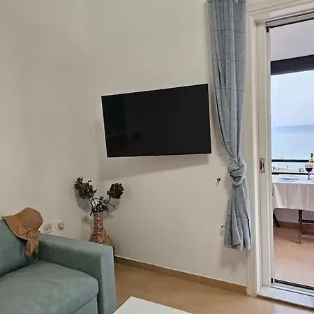Breeze Apartament Glifada